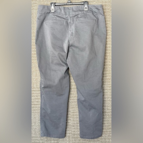 Croft&Barrow Dress Pants Size 16 Short - Picture 2 of 3